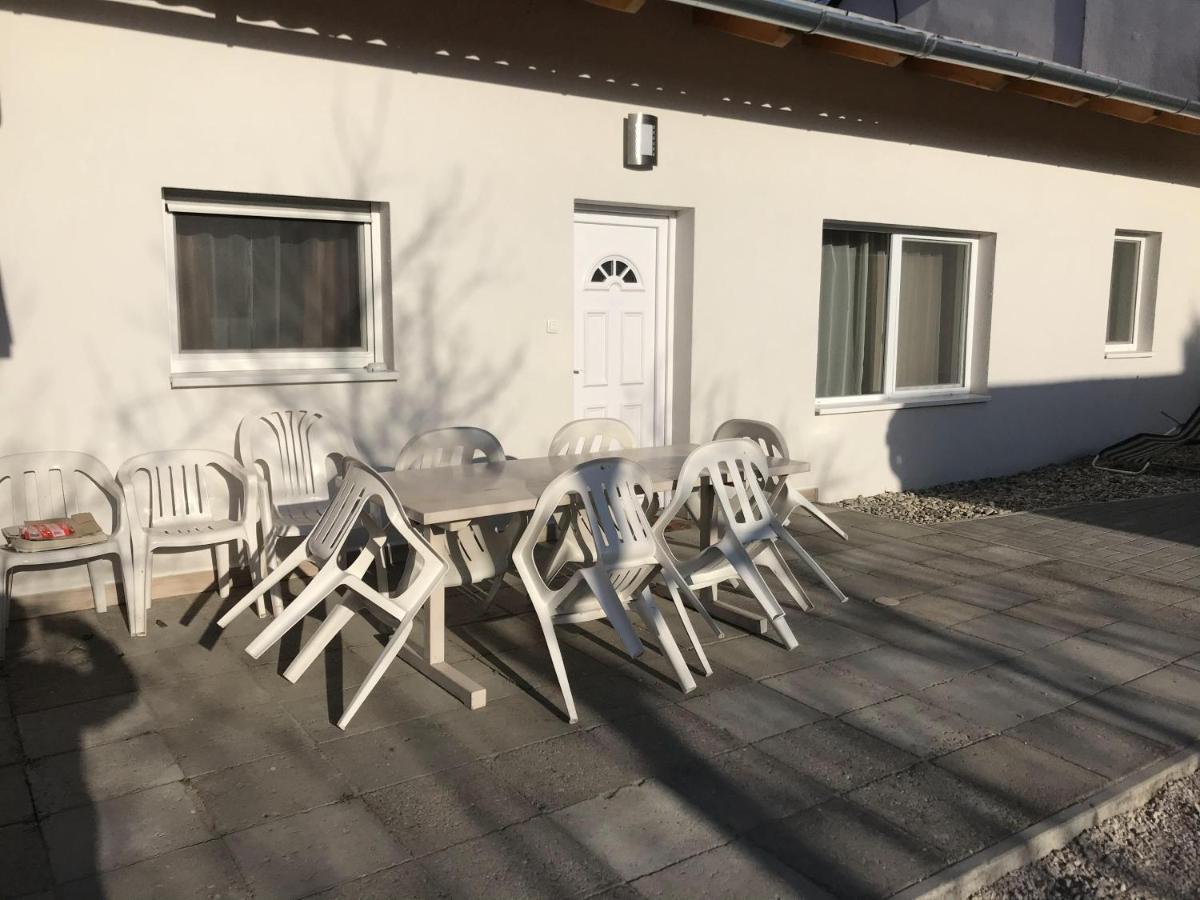 Apartament Famvarga Apartmanhaz Balatonfenyves Zewnętrze zdjęcie